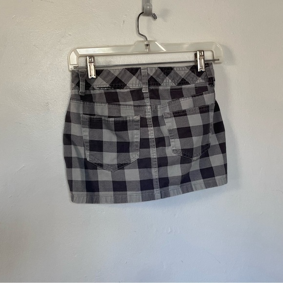Miley Cyrus & Max Azria Women Buffalo Plaid checkered mini skirt Grey XSmall 1 - Picture 4 of 12